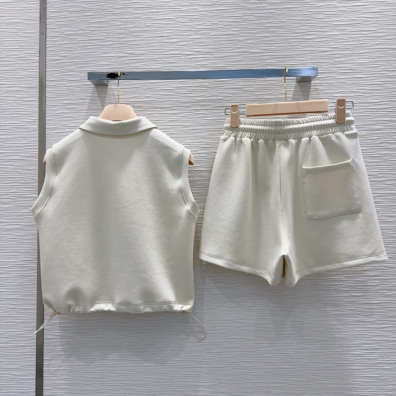Women's 2025 New Fashion Summer New Exquisite Girlish Feeling Stick Leather Embroidered Letters Lapel Drawstring Vest+shorts Suit