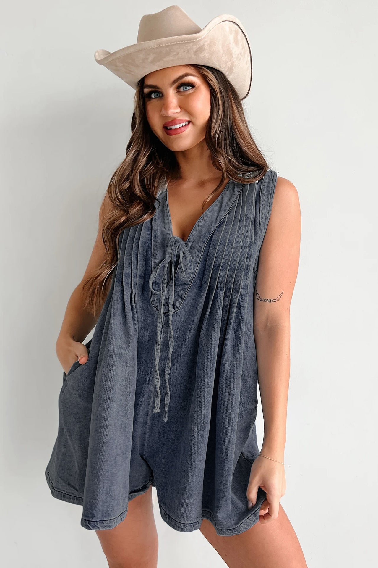 Women's New Fashion Joker Sleeveless Short-sleeved Shorts Denim Jumpsuit