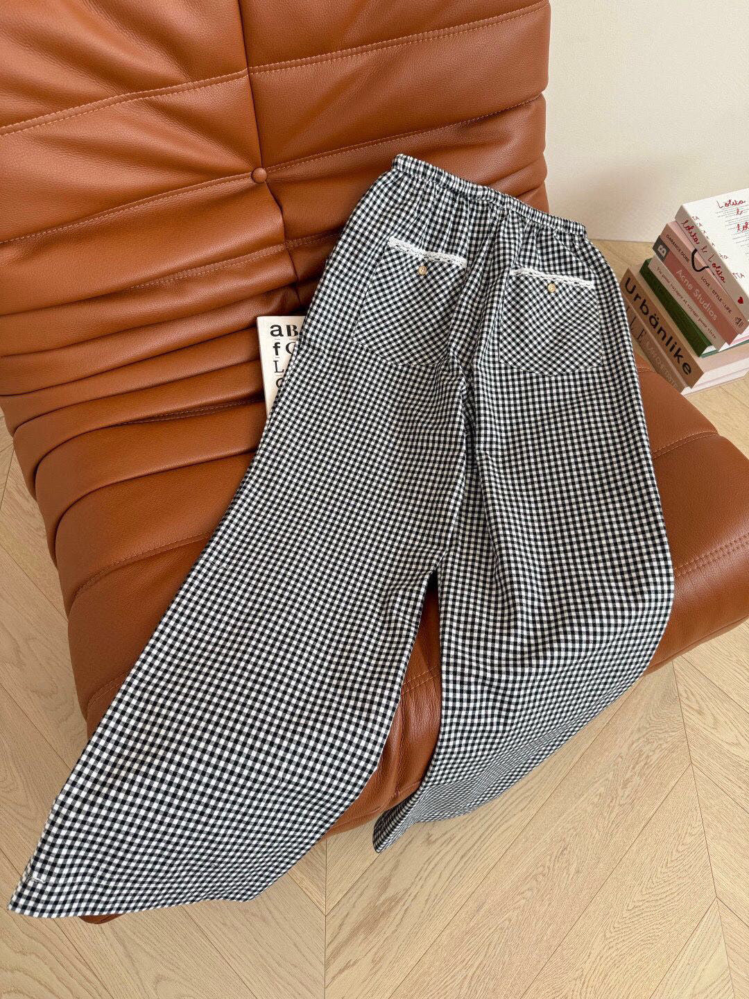 Women's New Fashion Casual Joker Embroidery Retro Plaid Pants Lace Pocket Design Straight Wide-leg Pants.