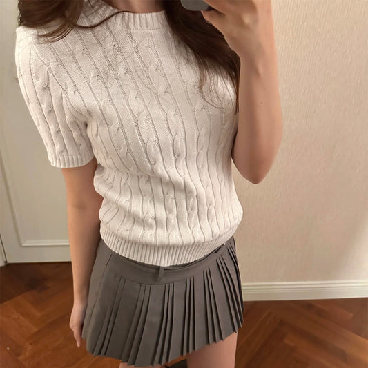 Women's New Fashion Casual Joker Twist Sweater Without Pocket Half Sleeve Knitted T-shirt.